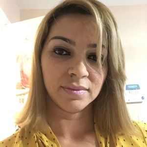 Meet your Posher, Yadira